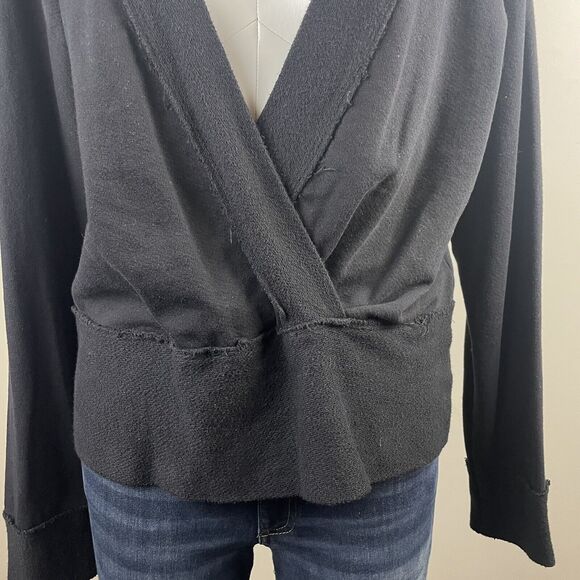 Anthropologie t.la Black Size Medium Faux Wrap Sweatshirt Style Sweater Cozy - Picture 2 of 9